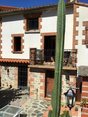 Maison spacieuse avec jardin et terrasse à Céret